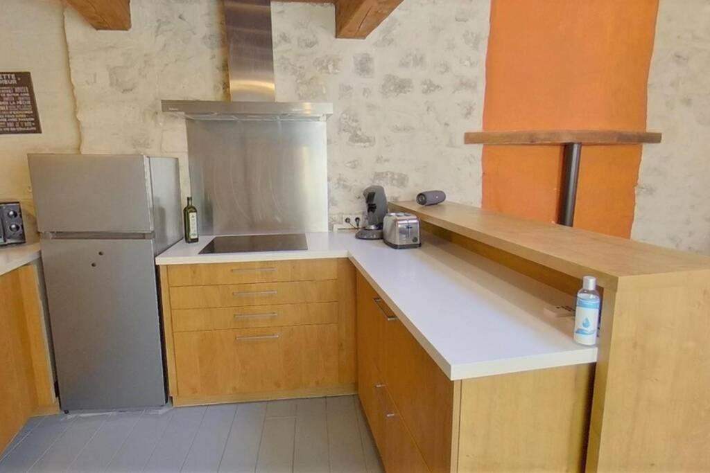 Appartamento Maison De Charme Dans Le Centre Historique , Wifi Clim 6 Pers Calme Et Confort Arles Esterno foto