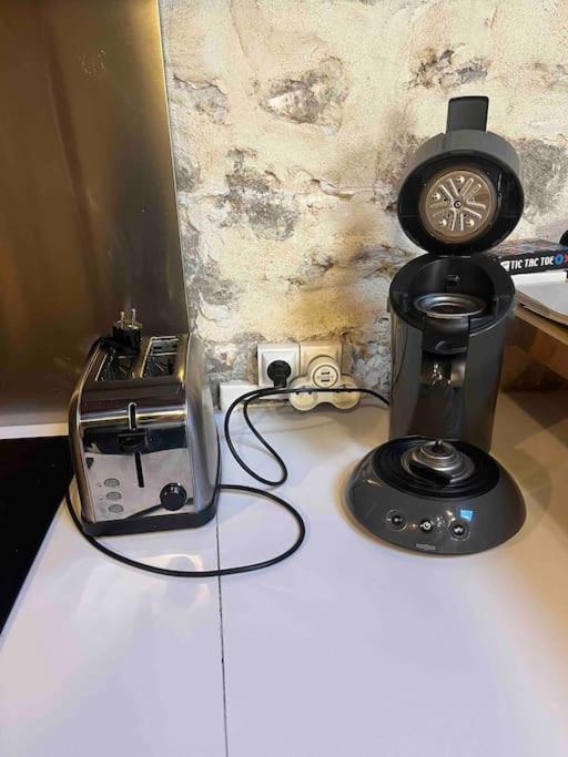 Appartamento Maison De Charme Dans Le Centre Historique , Wifi Clim 6 Pers Calme Et Confort Arles Esterno foto