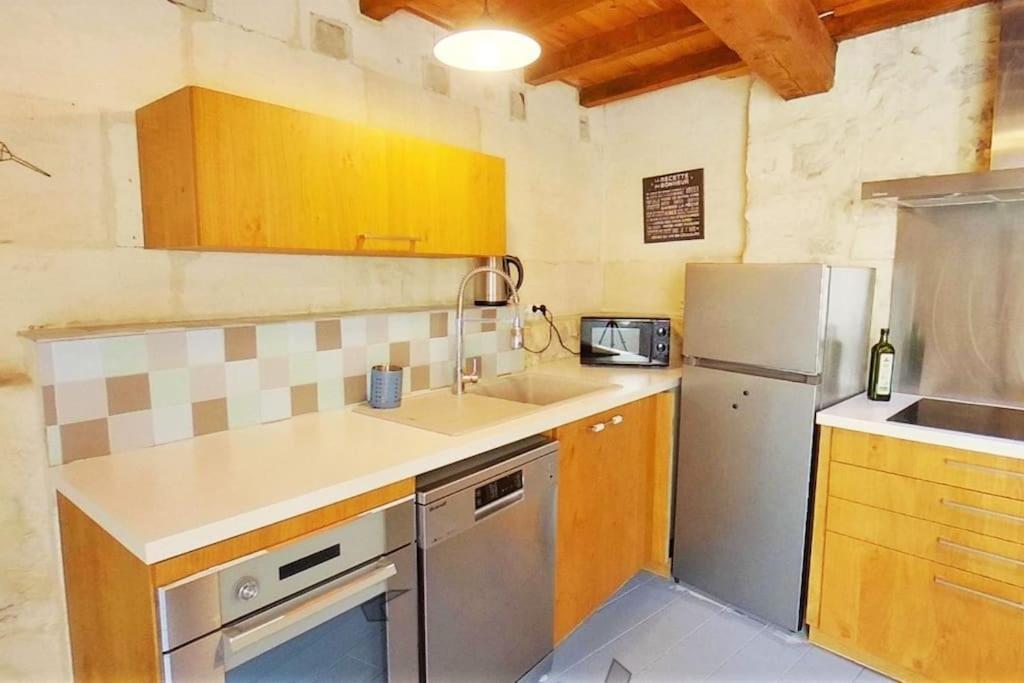 Appartamento Maison De Charme Dans Le Centre Historique , Wifi Clim 6 Pers Calme Et Confort Arles Esterno foto